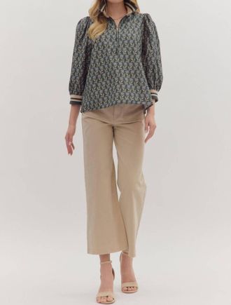 Entro Floral Puff Sleeve Zip Top In Midnight