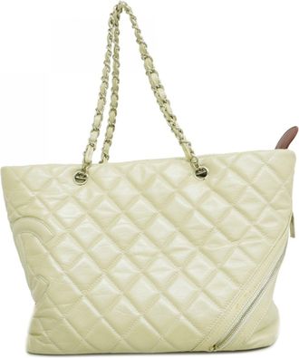 Chanel Ivory Leather Tote Bag (Pre-Owned)