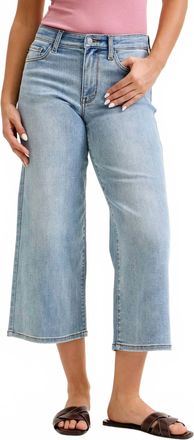 Judy Blue Mid Rise Wide Crop Jeans In Light Wash