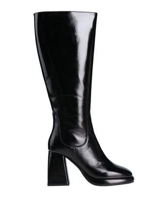Emanuelle Vee Boots