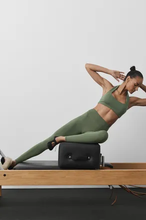 Alo Softsculpt Define Legging in Bamboo Green, Size: Medium
