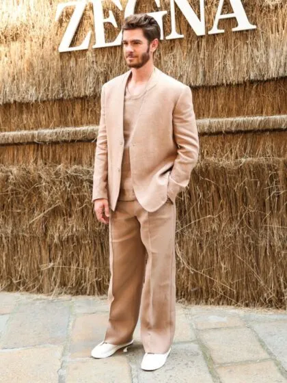 So gelingt der Sneaker-Anzug-Look: 6 Styling-Tipps