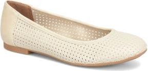 S&ouml;fft Tamika Laser Cut Flat in White/Multi at Nordstrom Rack, Size 9.5