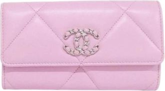 Chanel Pre-owned Wallets, female, Pink, Size: ONE SIZE Pre-owned Chanel19 Lambskin Long Bifold Wallet