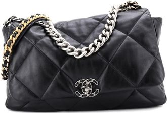 Chanel Borsa a tracolla 19 maxi in pelle trapuntata con battente - Nero