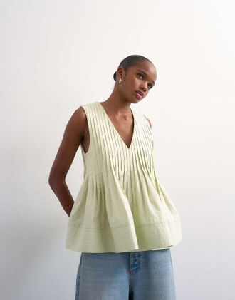 Topshop Top svasato con scollo a V e pinces color menta-Giallo