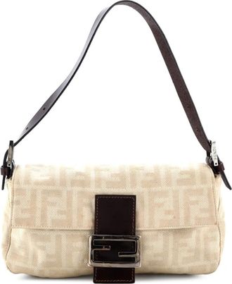 Fendi Baguette Bag Zucca Canvas shoulder bag - Wit