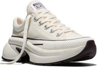 Converse Run Star Crush Low Top Sneaker in Egret/egret/bla at Nordstrom, Size 7.5