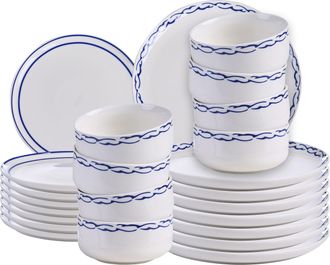 Beliani Vajilla De 24 Piezas De Porcelana Acabado Esmaltado Con Borde Decorativo Para 8 Personas Hecho A Mano Comedor Cocina Blanco Y Azul Amchur