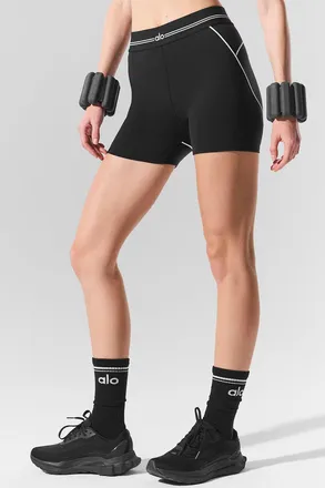 Alo | 4 Airbrush High-Waist Heart Throb Short in Black/White, Size: Medium