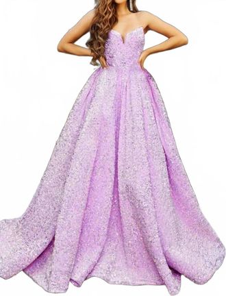Portia & Scarlett V Neck Strapless Evening Gown In Lilac