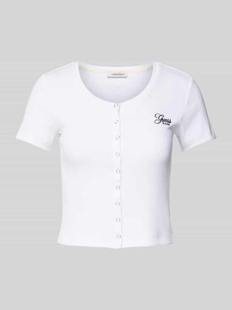 Guess T-Shirt mit Druckknopfleiste in Weiss, Gr&ouml;&szlig;e XS