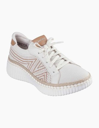 Skechers Womens Skechers Wilshire Blvd - Bellevue Polyester Womens Off White Trainers - Size: 7