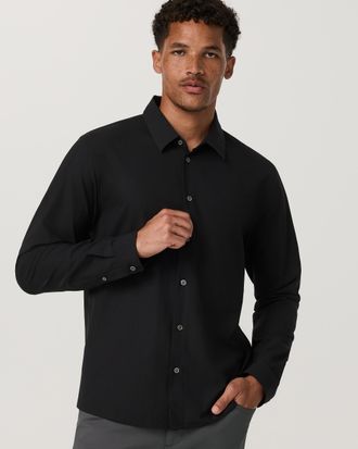 Vuori Clothing Long Sleeve Manhattan Button Down Shirt | Black | Medium