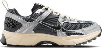 Nike Girls Vomero 5 - Girls Grade School Basketball Shoes Chrome/Metallic Silver/Iron Grey Size 3.5