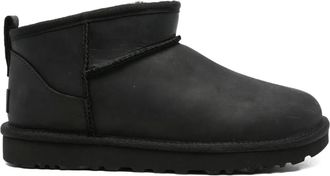 UGG Classic Ultra Mini ankle boots - women - Leather/Rubber/Calf Leather/Sheep Skin/Shearling - 9.5 - Black
