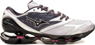 Mizuno sneakers