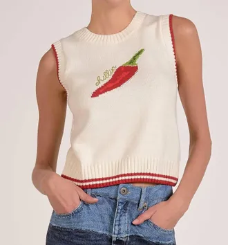 Elan Chillin Pepper Sleeveless Sweater In Off White