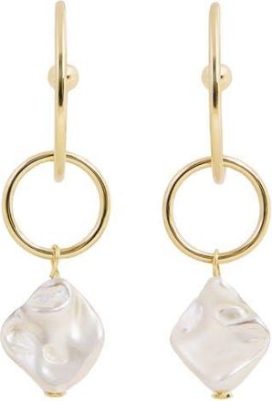 Saachi Faux Pearl Drop Hoop Earrings in Gold/Faux Pearl at Nordstrom Rack