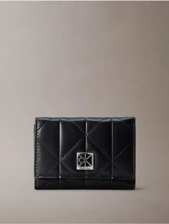 Calvin Klein Womens Quilted Zip Wallet - Black