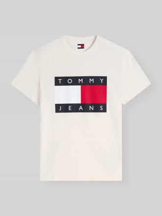 Tommy Jeans Relaxed Fit T-Shirt aus reiner Baumwolle mit Logo-Print in Offwhite, Gr&ouml;&szlig;e XXL