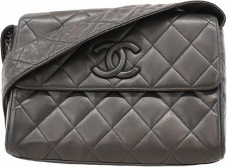 Chanel Leather Shoulder Bag (Pre-Owned)