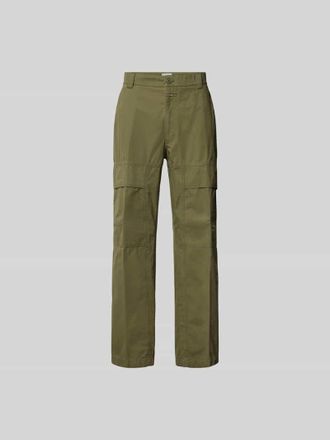 Closed Closed Relaxed Fit Cargohose mit Stretch-Anteil in Oliv, Gr&ouml;&szlig;e 32