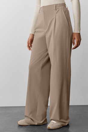 Alo | High-Waist Pursuit Trouser (Long) in Gravel, Size: Medium