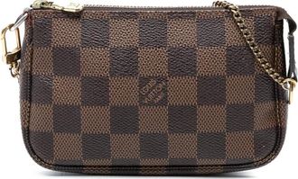 Louis Vuitton Pre-owned Handbags, female, Brown, Size: ONE SIZE Pre-owned Small Checkered Crossbody Bag