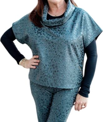 Isle Narrative Favorite Top In Teal