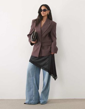 Asos blazer sartoriale doppiopetto con spalle strutturate in raisin-Marrone
