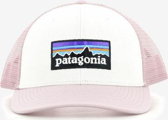 Patagonia P-6 Logo Trucker hat white / quiet violet