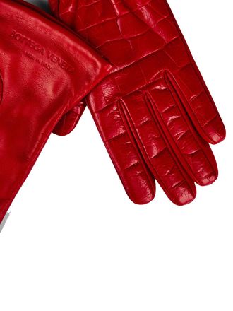Bottega Veneta Womens Croc Embossed Logo Leather Gloves Red Accessories >