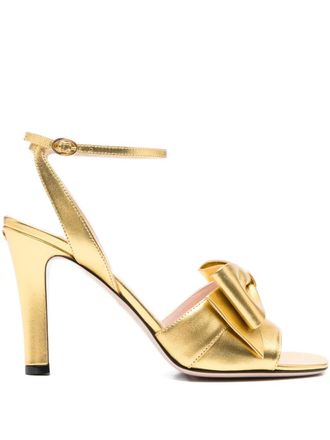 Valentino Garavani 100mm bow-embellished ankle-strap sandals - Gold