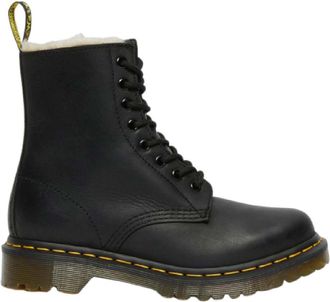Dr. Martens Virginia boots