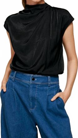 Line & Dot Oxford Top In Black