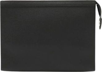 Louis Vuitton Pre-owned Clutches, male, Black, Size: ONE SIZE Pre-owned Pochette Voyage MM Taiga Calf Leather Clutch Bag