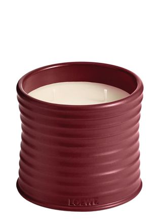 Loewe Beetroot Candle - Medium 610g, Candle, Beetroot, High-intensity Fragrance, Fruity Scent, Handcrafted, Fresh Aroma, Medium, 610g
