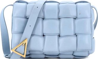 Bottega Veneta Cassette Padded Maxi Intrecciato Leather Small crossbody bag - Blu