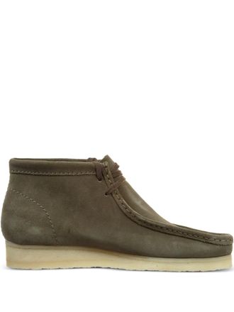 Clarks Wallabee lace-up boots - men - Calf Suede/Calf Suede/Rubber - 7.5 - Grey