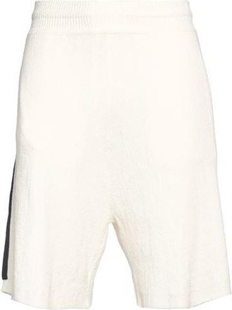 Golden Goose PARTES DE ABAJO - Pantalones cortos y bermudas en YOOX.COM