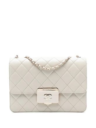 Chanel 2016-2017 Quilted Lambskin Beauty Lock Flap crossbody bag - Bianco