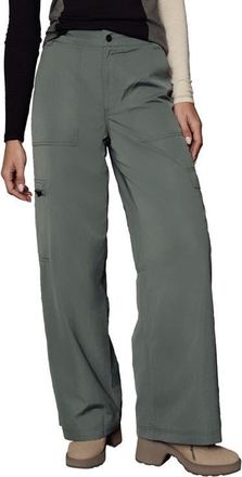 Alp N Rock Chalet Water Repellent Insulated Cargo Pants in Eucalyptus at Nordstrom, Size X-Small