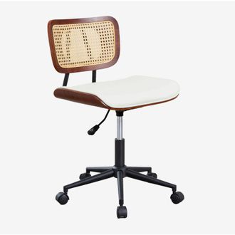 Sklum Sedia da scrivania Raysa con ruote in legno, rattan e similpelle SKLUM