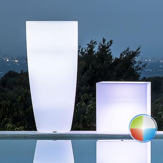 Monacis Maceta Luminosa Cuadrada Mod. Agave 40 Cm H 90 Con Led Multicolor Con Bater&iacute;a Solar