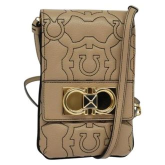 Ferragamo Tweedehands leren schoudertassen - Dames - Pre-owned - Beige - Maat: ONE Size Leer