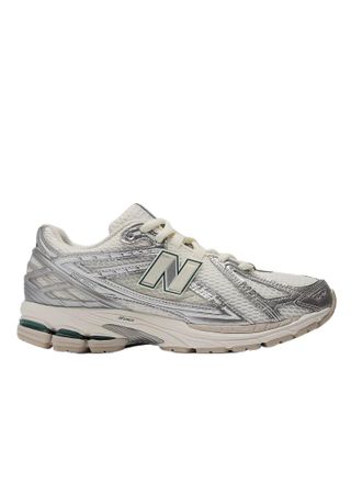 New Balance Technical Sneakers With Advanced Shock Absorption Features