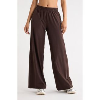 Zella Atlas Wide Leg Pants in Brown Mole at Nordstrom, Size X-Large