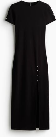 H&M Tailliertes Kleid in Midilänge - Schwarz