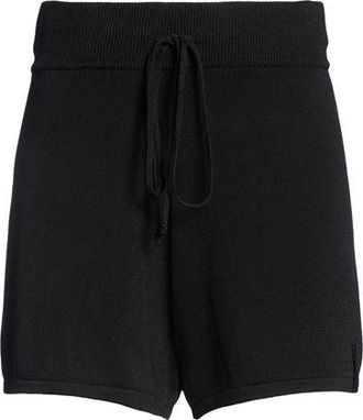 Hinnominate BOTTOMWEAR - Shorts & Bermuda Shorts sur YOOX.COM